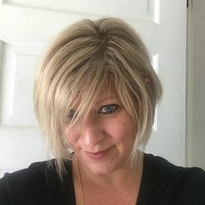 Meet your Posher, Carrie